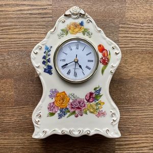 Vintage Floral Clock